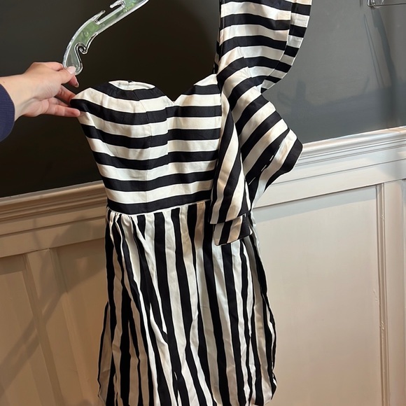 One shoulder striped dress - Picture 6 of 7
